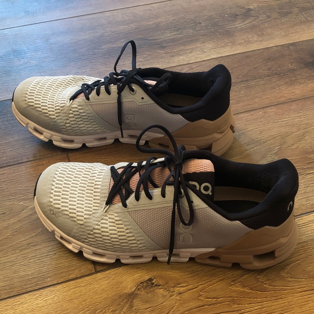 Women’s Cloudflyer ‘Glacier Rosebrown” - Picture 3 of 13